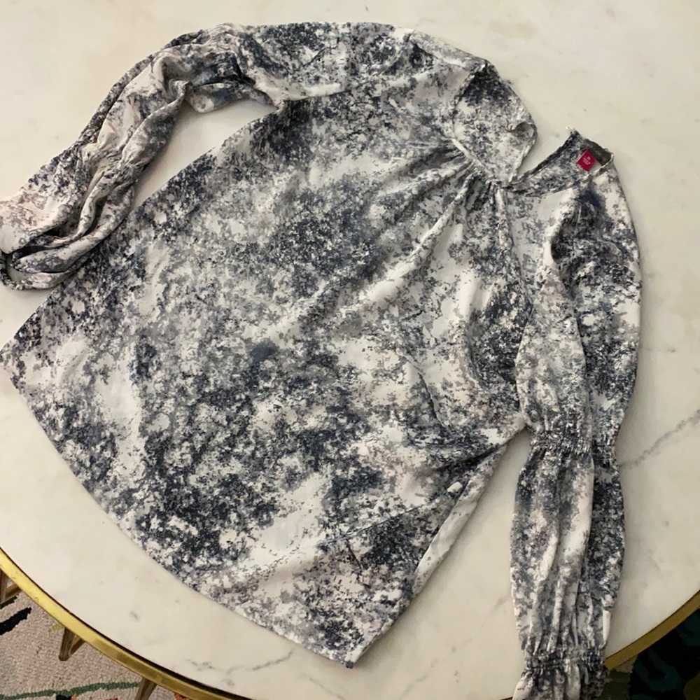 Vince Camuto blouse